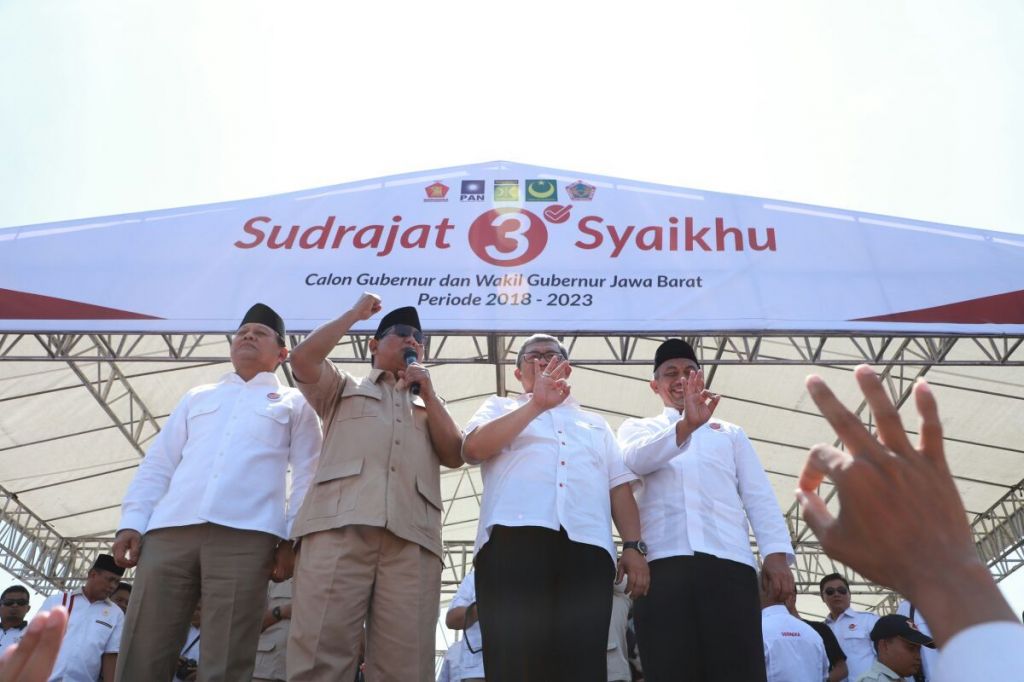 Usai Mencoblos, Sudrajat-Syaikhu Pantau Quick Count di Hotel Preanger