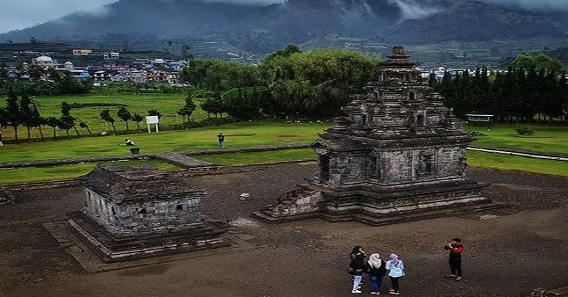 Mengintip Peradaban Mataram Kuno lewat Pesona Candi Arjuna di Dieng