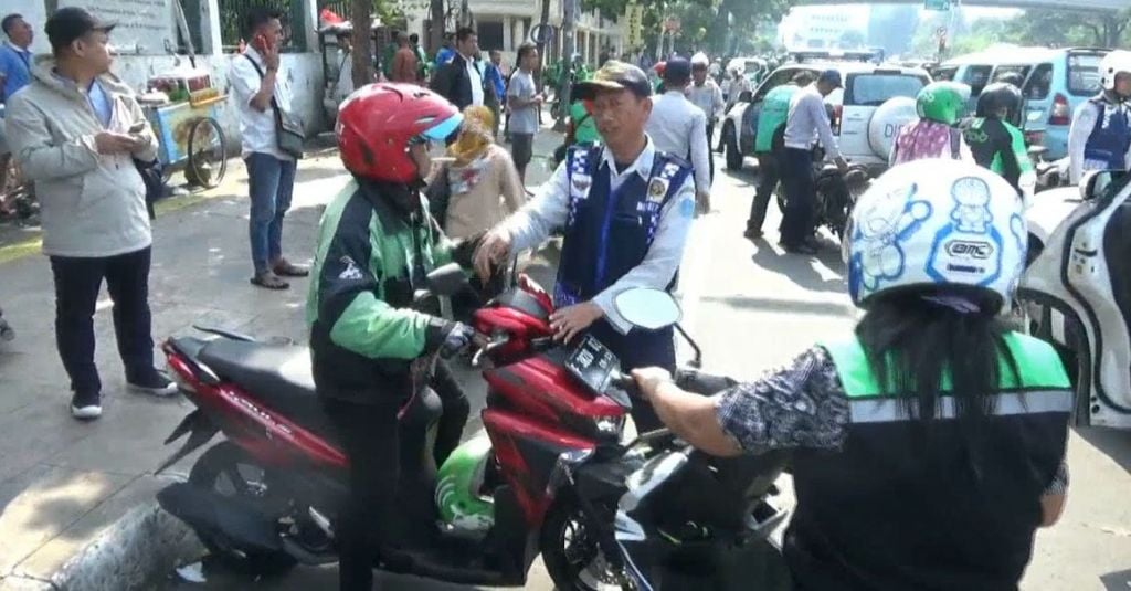 Razia Ojek Online Tanah Abang, Driver Tantang Kelahi Petugas Dishub