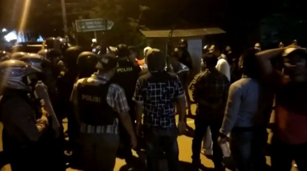 Massa dari 2 Desa di Tanah Datar Bentrok Gegara Batas Wilayah, 3 Orang Luka-Luka