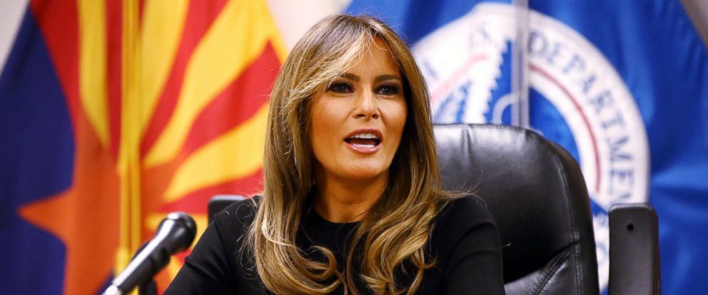 Ibu Negara AS Melania Trump Kunjungi Anak-Anak Imigran di Arizona
