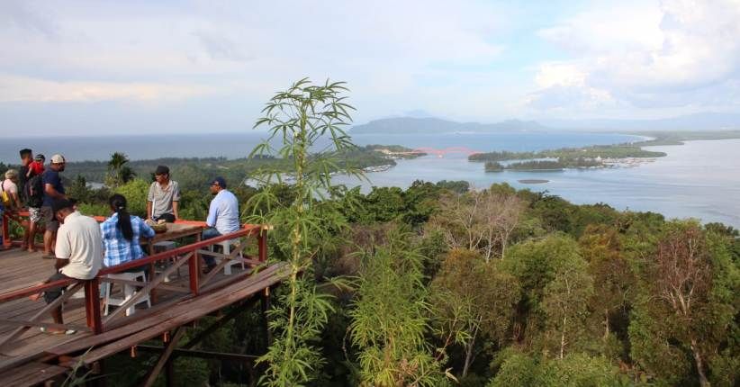 Pesona Keindahaan Alam Sentani, Surga Tersembunyi di Papua