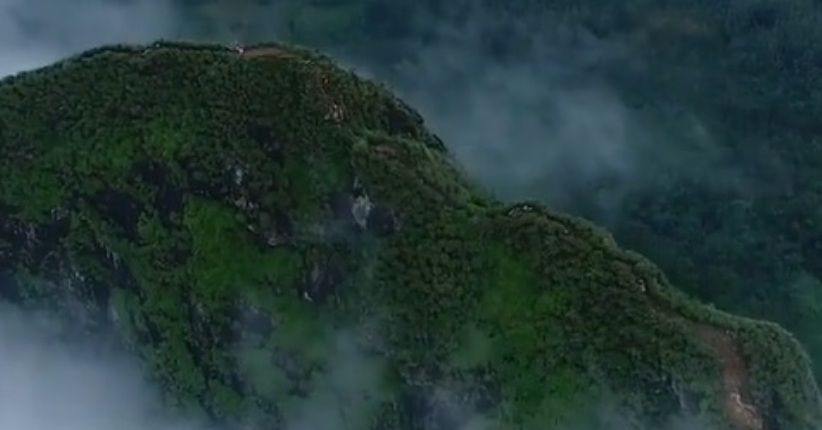 Hits di Bogor, Intip Spot Terindah Puncak Gunung Batu Jonggol