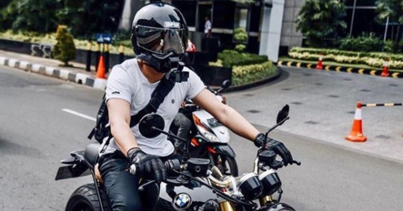 4 Gaya Santai Ariel NOAH yang Tetap Cool dan Macho