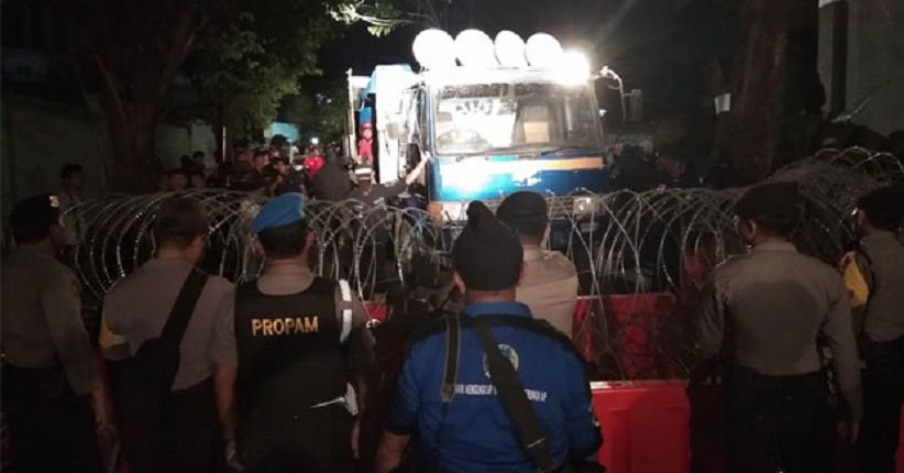 Lempar Petasan ke Arah Polisi, Pendukung Paslon Appi-Cicu Ditangkap