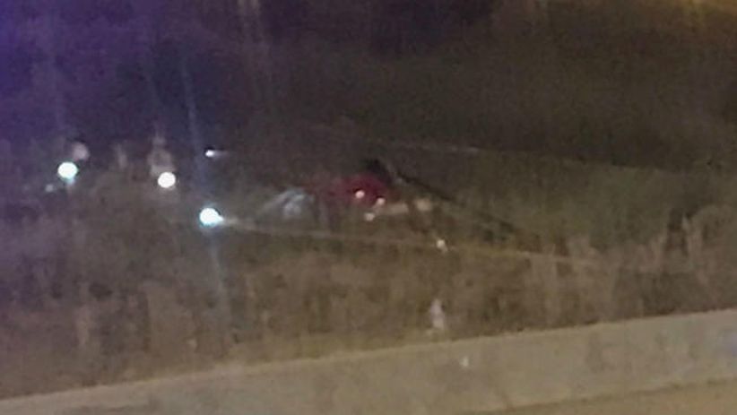 Helikopter Ambulans Angkut Pasien Jatuh Dekat Jalan Raya di Chicago