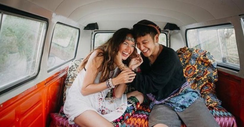Nadine Chandrawinata Ungkap Kisah Pertama Kali Bertemu Dimas Anggara