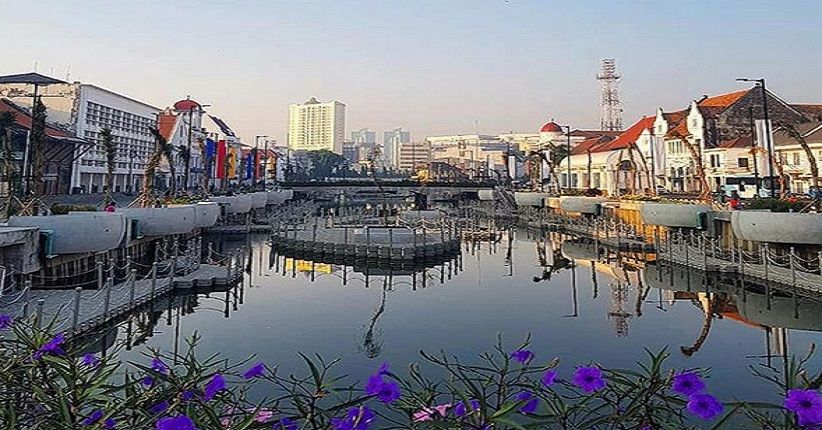Mirip Eropa, Yuk Jelajahi Jalur Pedestrian Kali Besar di Kota Tua