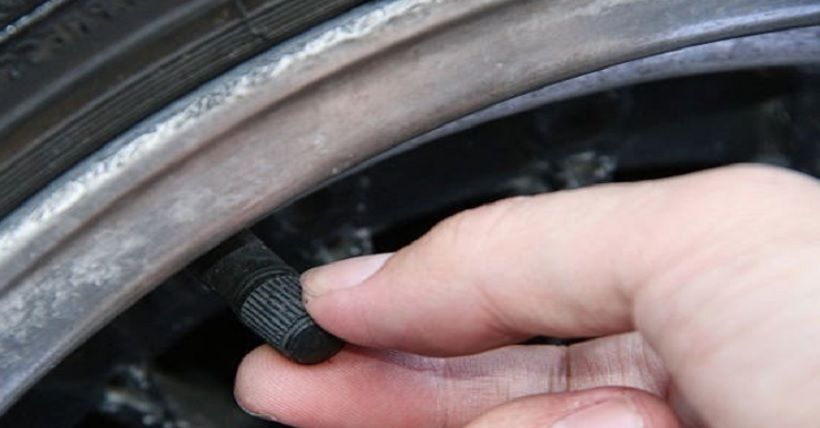 Jangan Pernah Sepelekan Tutup Pentil Ban