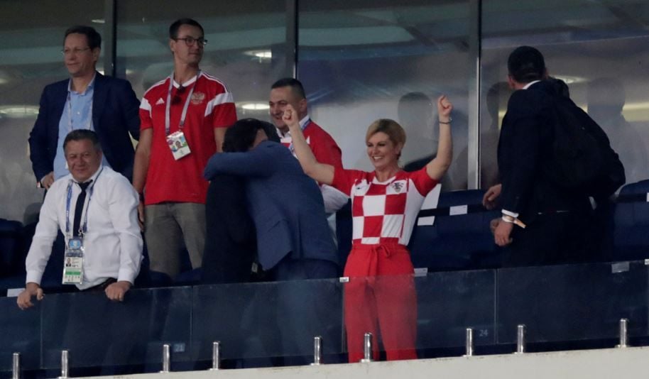 VIDEO: Pelukan Hangat Presiden Grabar-Kitarovic untuk Timnas Kroasia