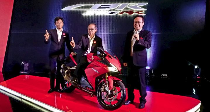 Honda Luncurkan 2 Motor Sport New CB150R StreetFire dan CBR 250RR