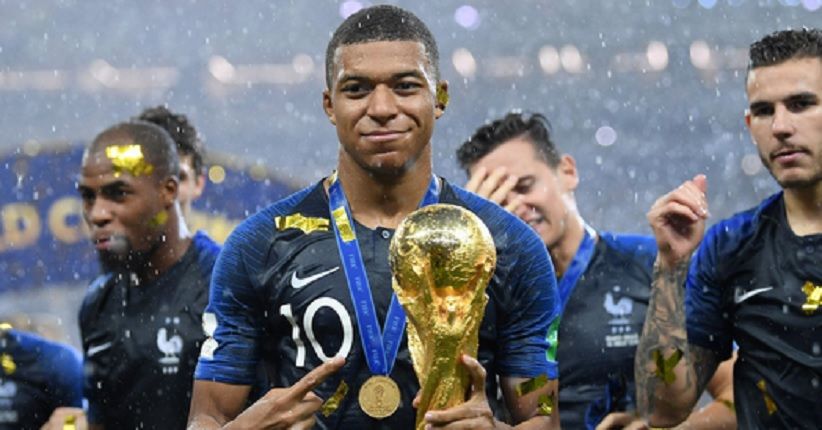 Bawa Prancis Juara Dunia, Mbappe Bertahan di PSG