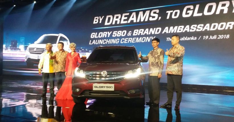Luncurkan Glory 580, DFSK Tunjuk Agnez Mo sebagai Brand Ambassador