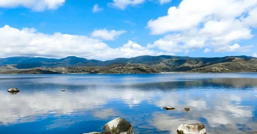 Wisata ke Tanah Minang Menikmati Danau Kembar yang Mirip Alam Eropa