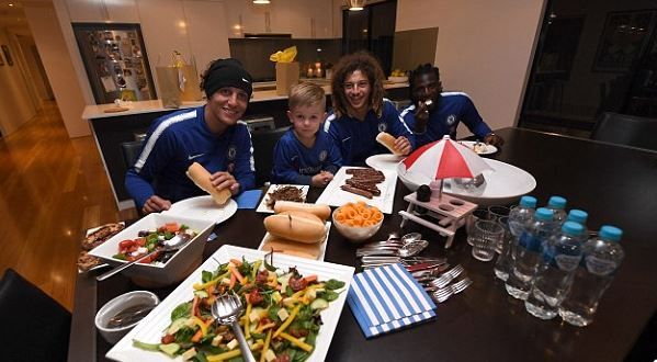Luiz, Bakayoko dan Ampadu Beri Kejutan Fans Cilik Chelsea di Australia