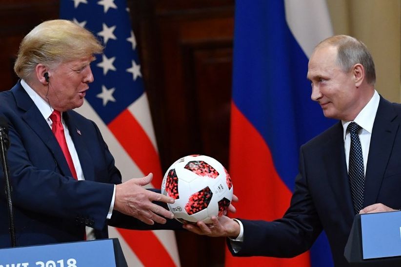 Ternyata Bola Hadiah Putin untuk Donald Trump Ada Chip-nya