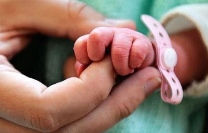 Remaja 12 Tahun Hamil akibat Diperkosa Kerabat, Melahirkan di Rumah