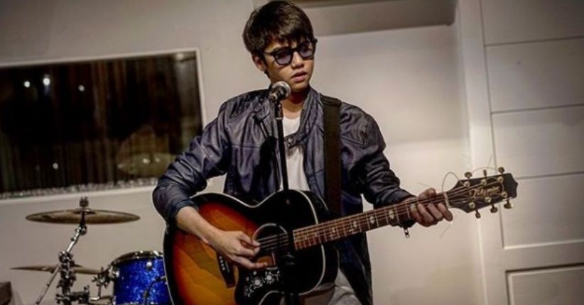 Intip Gaya Kembaran Iqbaal Ramadhan dari Thailand