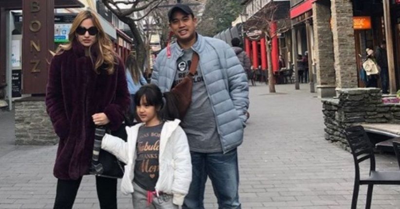 Liburan ke New Zealand, Nia Ramadhani Diperiksa Petugas Imigrasi