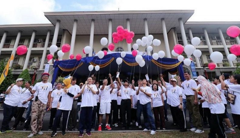 Pelepasan Balon dan Burung Tandai Pembukaan Dies Natalis UGM ke-69