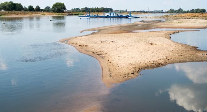 Bom dan Granat Sisa Perang Dunia II Bermunculan di Sungai Jerman