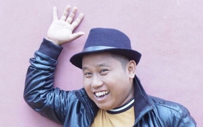 Kisah Narji yang Berhasil Menaklukkan Hati Pramugari Cantik dalam Waktu 1,5 Jam, Mengesankan!