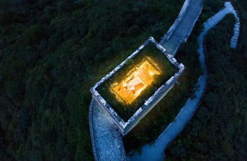 Kompetisi Menginap di Tembok Besar China Ditentang Warganet