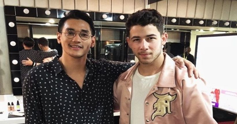 Foto Bareng Nick Jonas, Afgansyah Reza Minta Tolong Priyanka Chopra