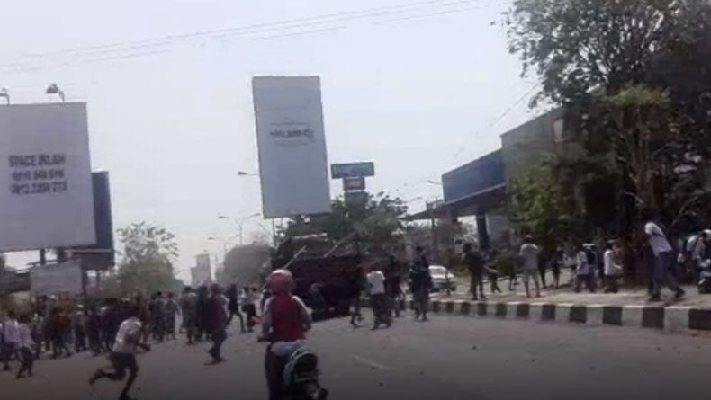 Pelajar 3 SMK Tawuran di Pantura Cirebon, Arus Lalu Lintas Macet Parah