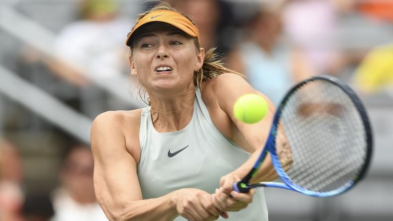Main Agresif, Sharapova Menang Telak atas Rekan Senegara