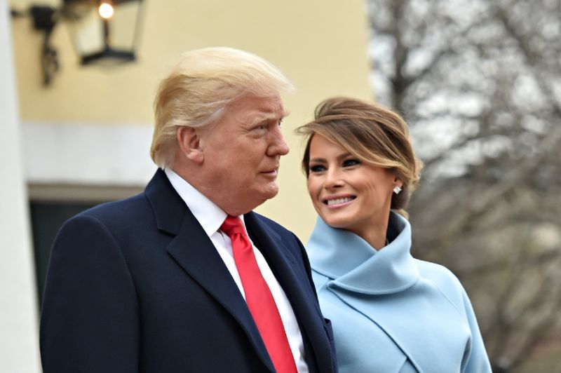 Asal Slovenia, Orangtua Melania Trump Terima Kewarganegaraan AS