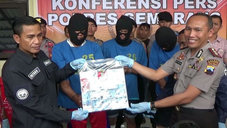 Polisi Tembak 3 Perampok Dana Desa Modus Kempes Ban di Semarang