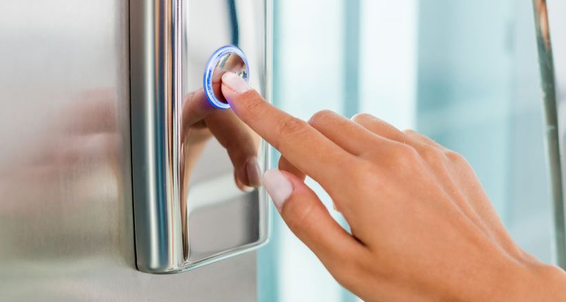 Listrik Kedip 0,1 Detik, Ratusan Orang di Hong Kong Terjebak di Lift