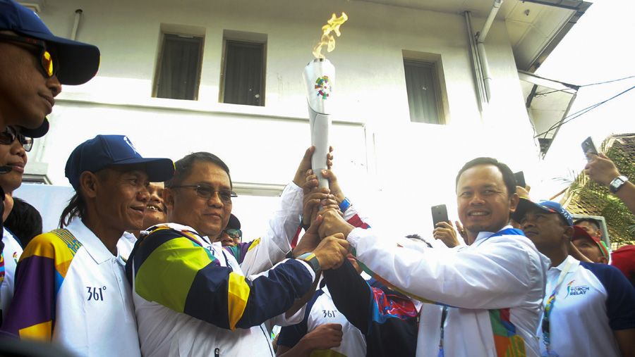 25.000 Pelajar Meriahkan Kirab Obor Asian Games di Jakarta