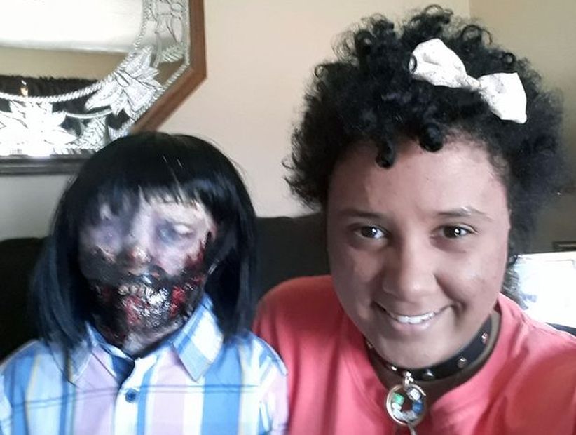 Horor, Remaja Wanita Ini Jatuh Cinta dan Akan Menikahi Boneka Zombi