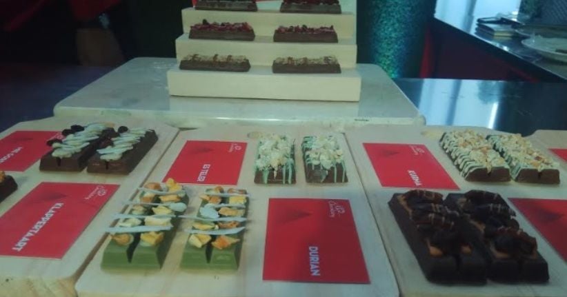 Pilihan Camilan Unik, Cokelat dengan Cita Rasa Lokal