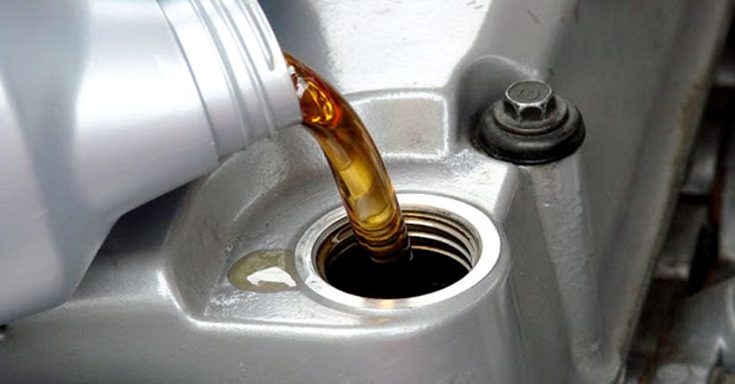 Motor Pakai Oli Mobil, Ini yang Akan Terjadi