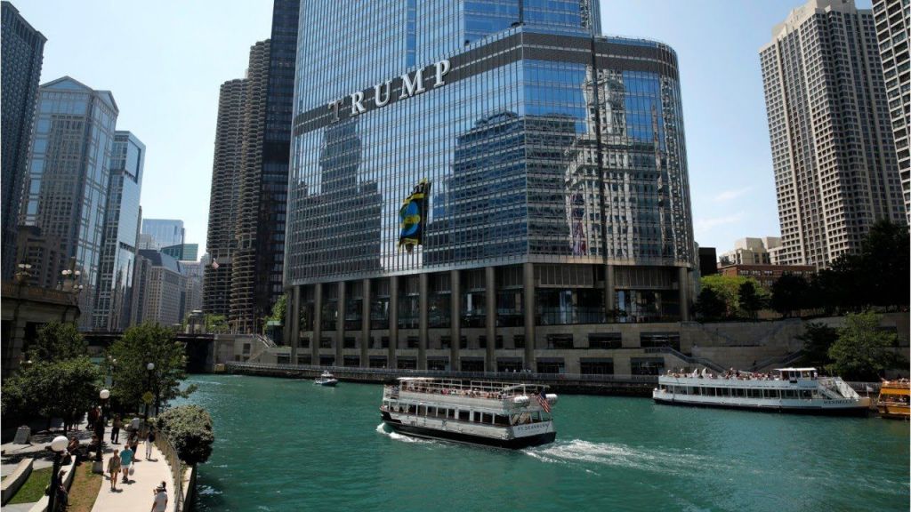 Trump Tower Digugat karena Diduga Mencemarkan Sungai Chicago