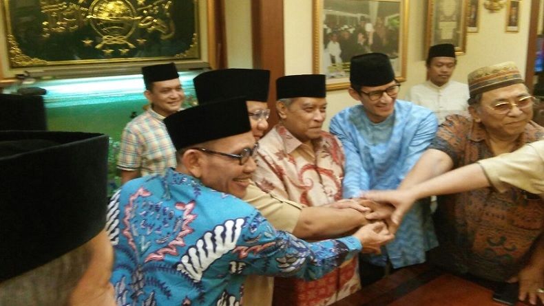 Prabowo-Sandiaga Tiba di PBNU, Disambut Said Aqil Siroj