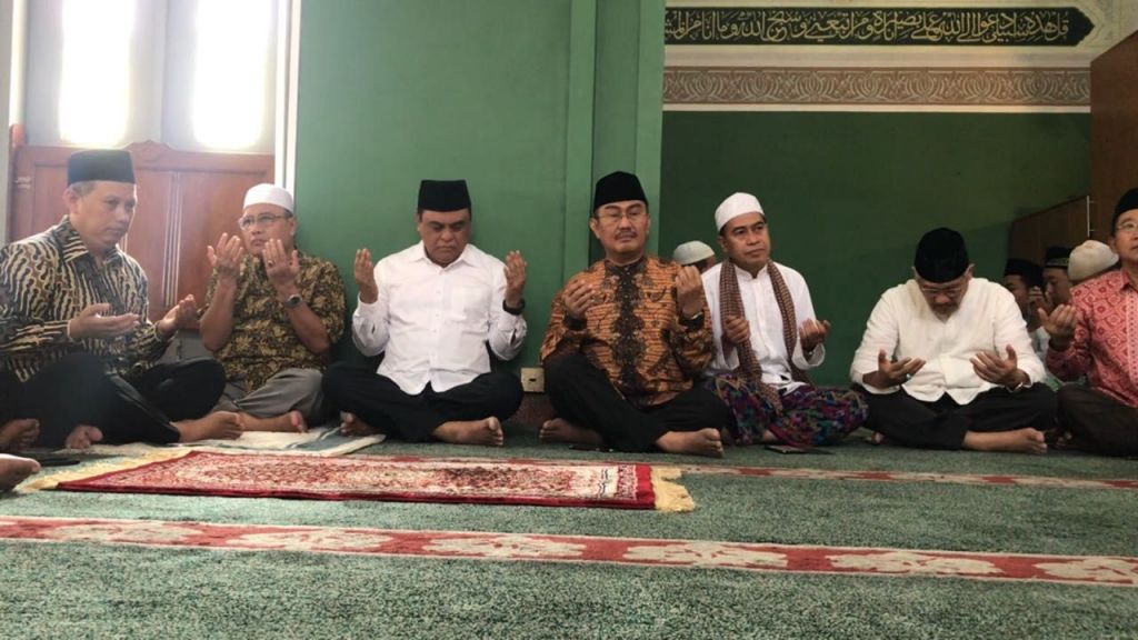 Sehari Jelang Pembukaan, CdM Kontingan Indonesia Gelar Doa Bersama