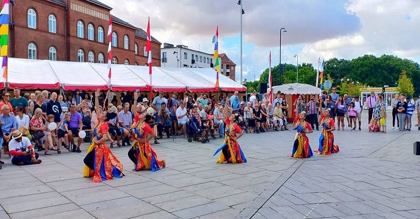Antusias Warga Denmark Lihat Pertunjukkan Tarian Khas Boyolali