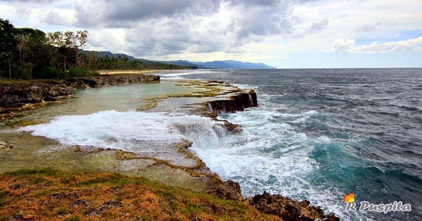 Jelajahi Eksotisme Batu Picah di Biak, Karangnya Keluarkan Bunyi Gong