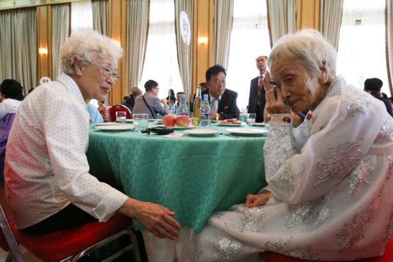 Kisah Haru Reuni Keluarga Warga Korut-Korsel yang Terpisah 70 Tahun