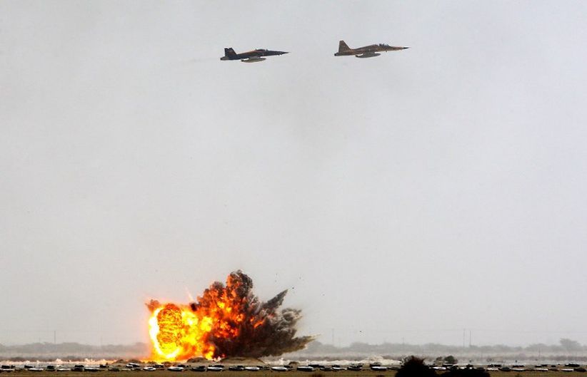 Jet Tempur F-5 Iran Jatuh saat Digunakan Latihan, Pilot Tewas