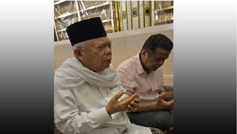 Kiai Maruf Amin Berdoa 2 Jam di Raudah, Sisi Makam Rasulullah