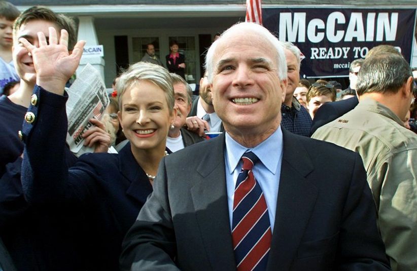 Pernah Disebut Egois, Trump Berduka atas Meninggalnya John McCain