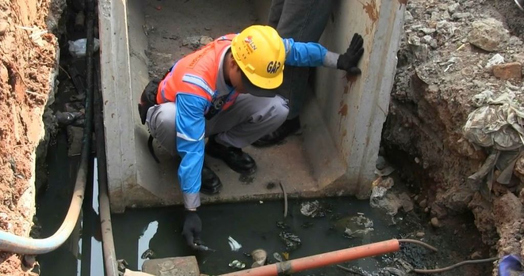 Gelembung Air di Selokan Jalan Fatmawati Bukan Kebocoran Pipa Gas