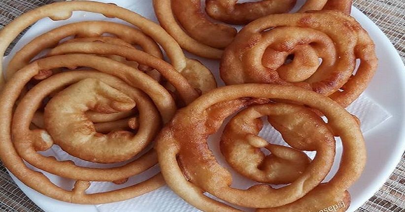 Jajanan Unik Kue Berbentuk Usus Ayam, Rasanya Gurih dan Enak