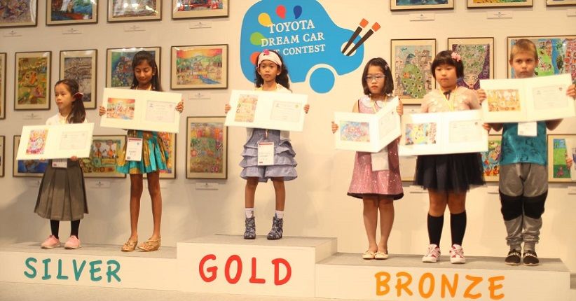 Anak Indonesia Juara Dunia Lomba Gambar Mobil Internasional di Jepang
