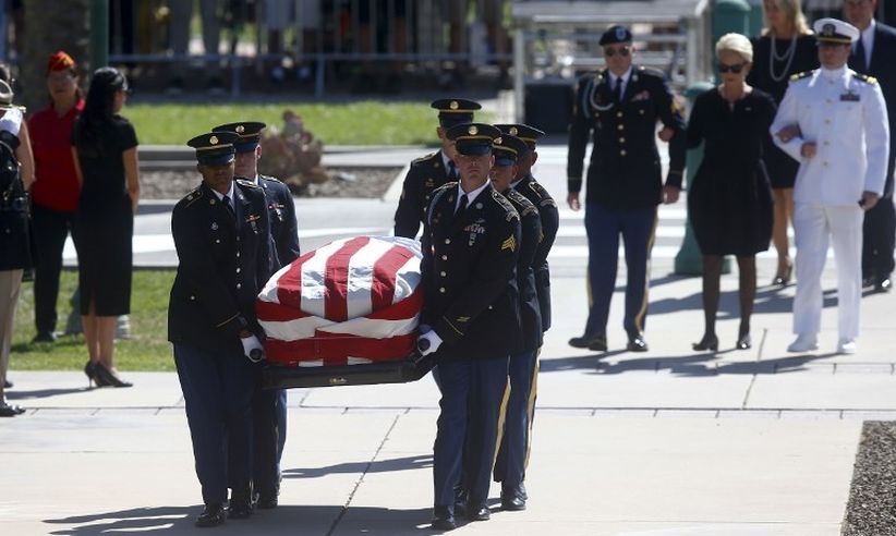 Eks Wapres AS Joe Biden Pimpin Upacara Penghormatan untuk John McCain
